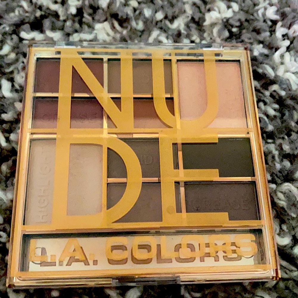 Eyeshadow pallet